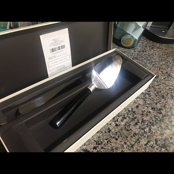 Vera Wang Cake Knife and Server Set - Picture 3 of 3